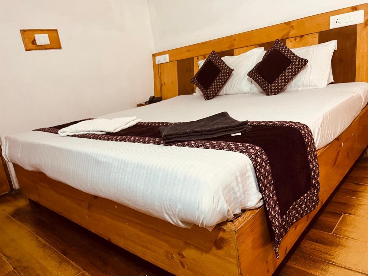 Hotel Solitaire - With Best View Of Mountains Manāli Zewnętrze zdjęcie
